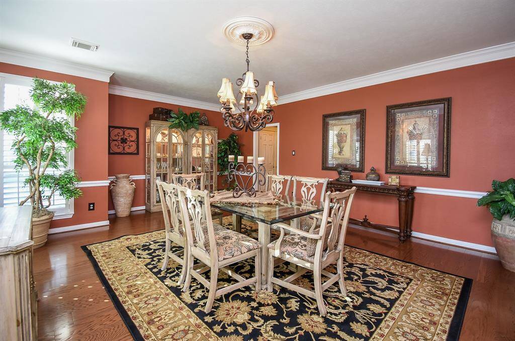 Huge dining room