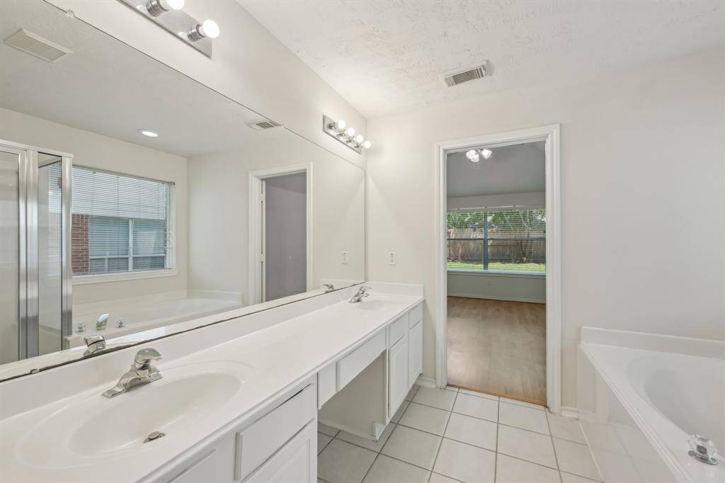 Primary bath
