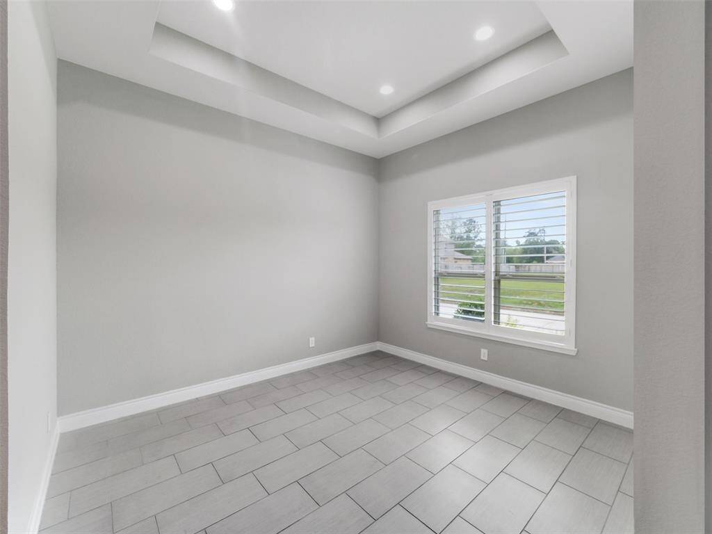 Formal Dining/Optional Office