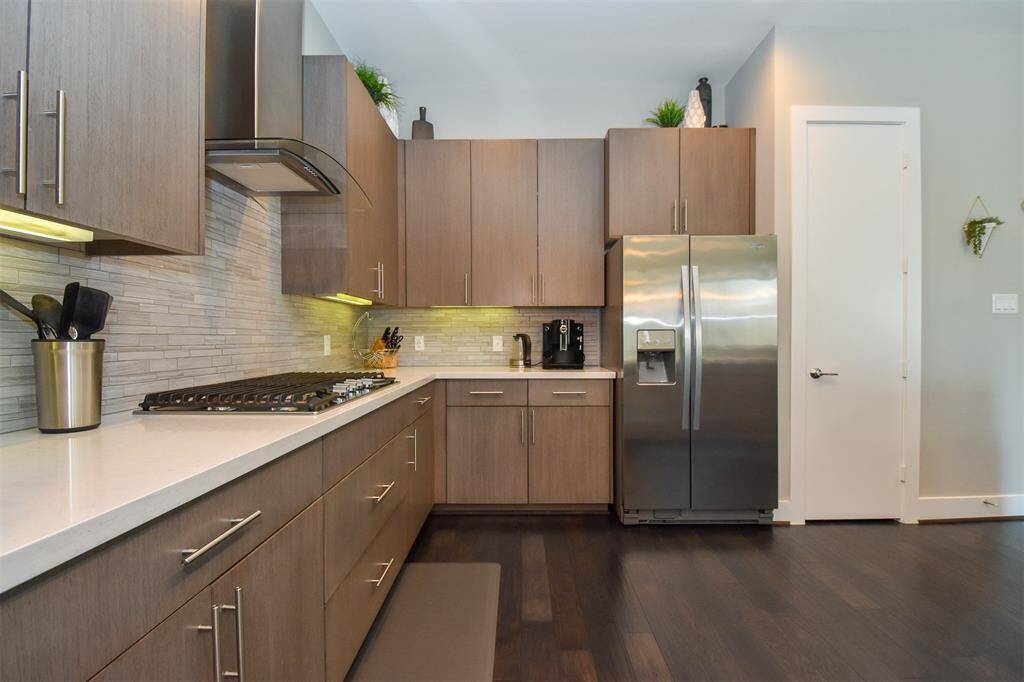 Kitchen has a pantry for additional storage.