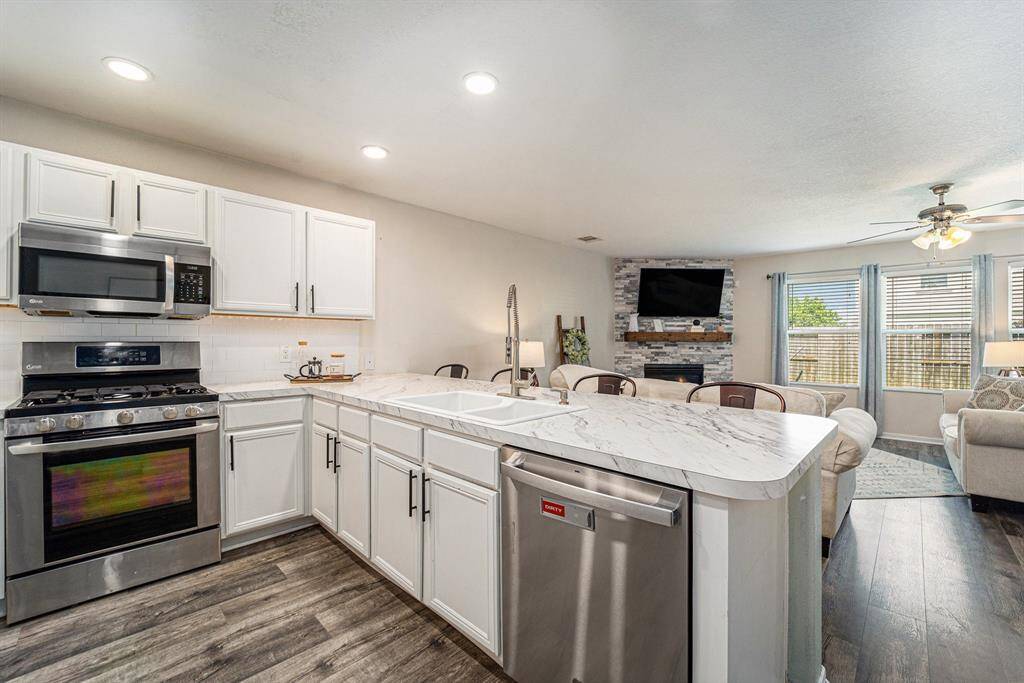 Kitchen is open to family room
