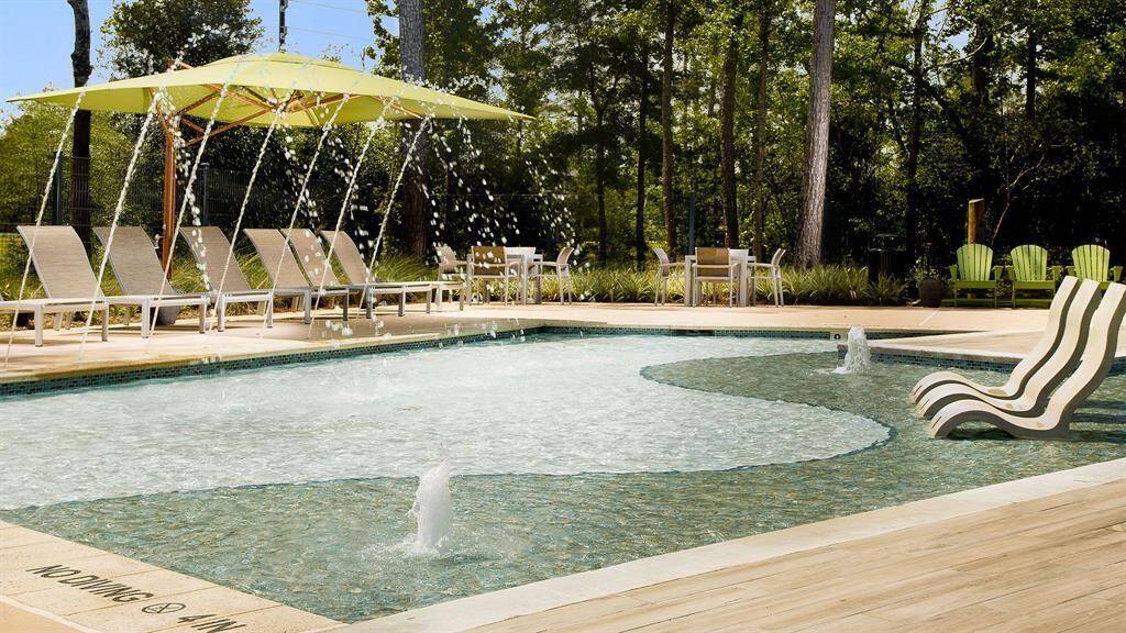 Community pool