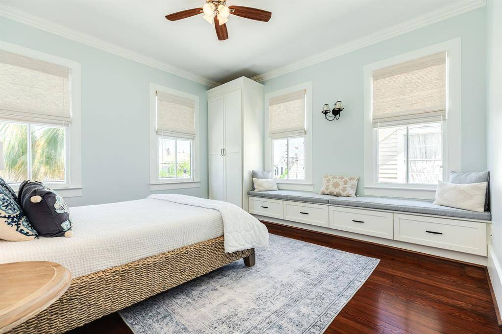 Beautiful Built in Cabinets