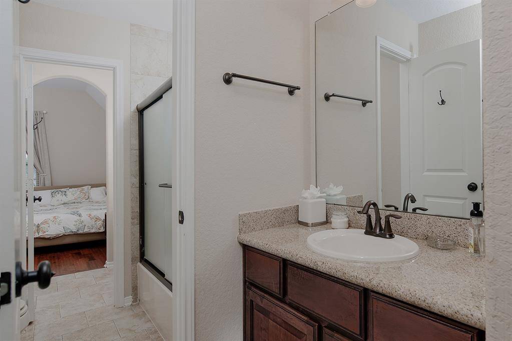 Jack & Jill Bathroom