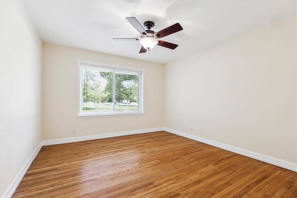 Second bedroom