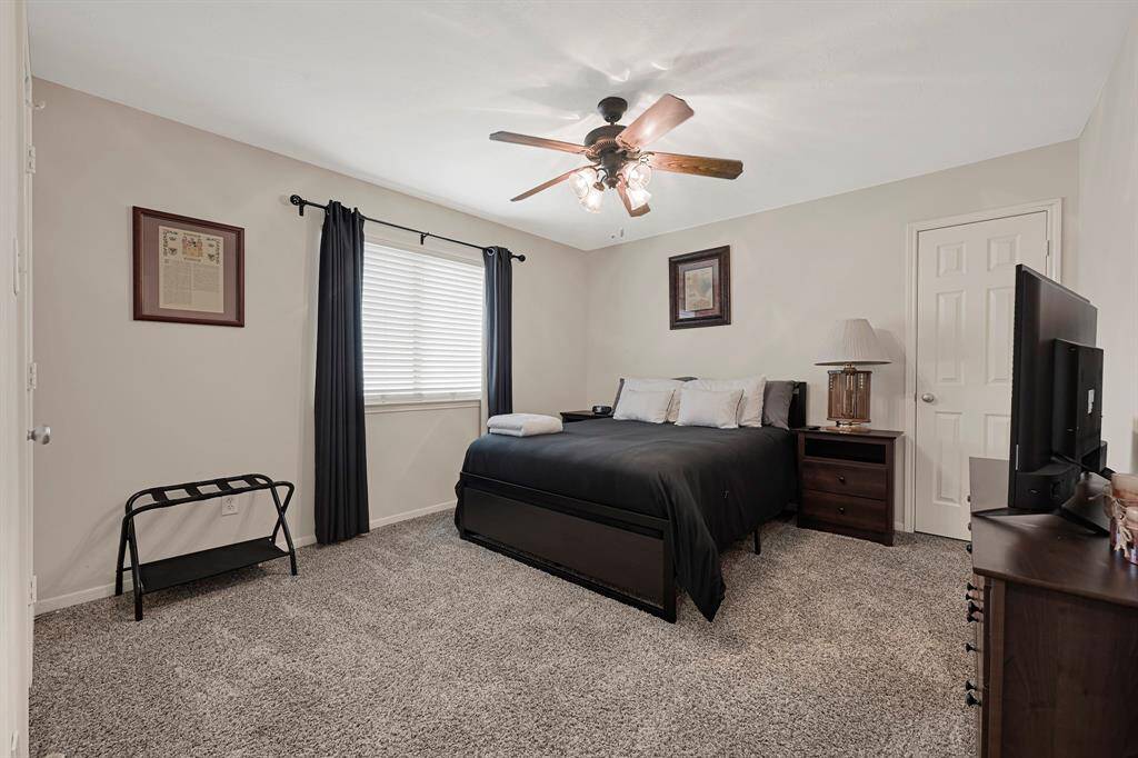 Ideal for memorable family gatherings.