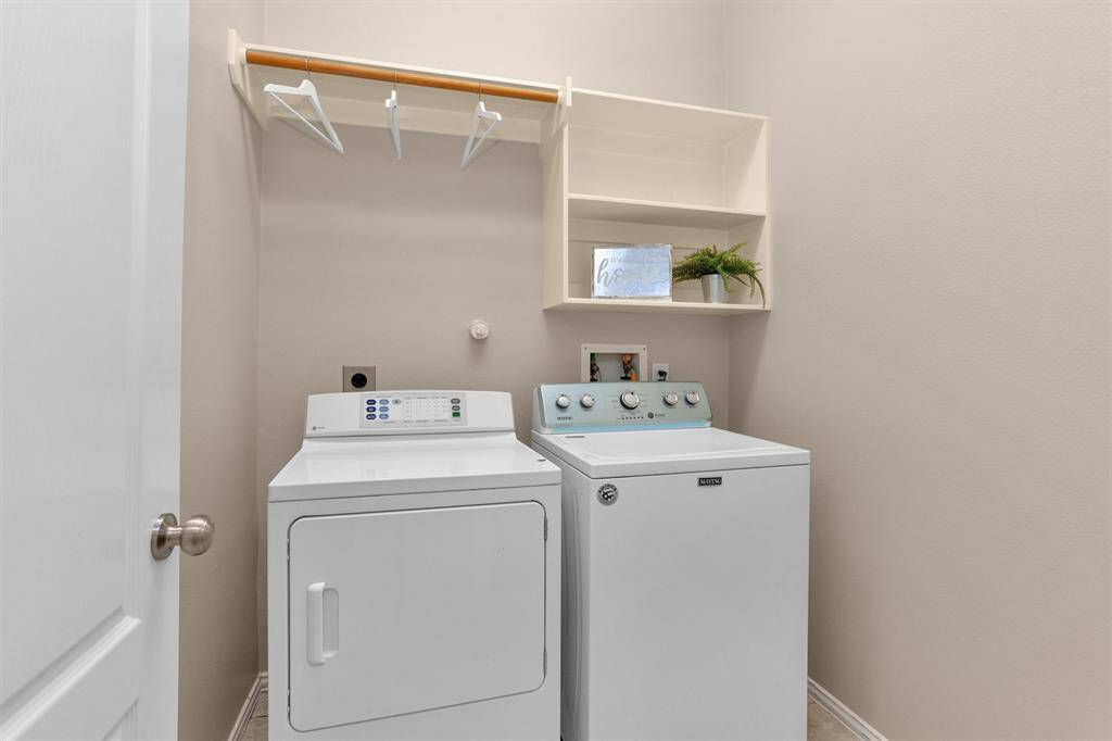 Conveniently located interior utility room