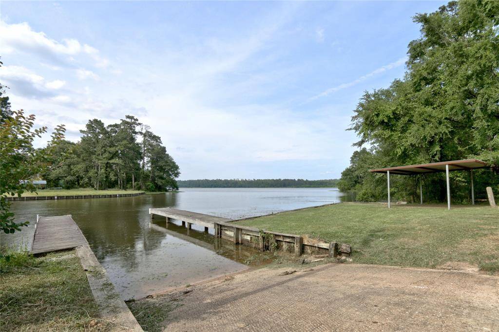 neighborhood boat ramp access