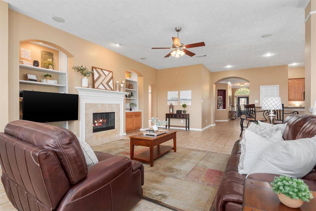 Spacious and inviting.  The tall ceilings and open concept magnify this space.
