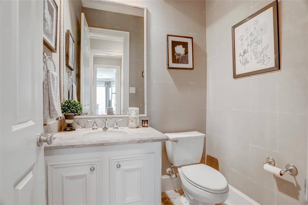Downstairs half bathroom