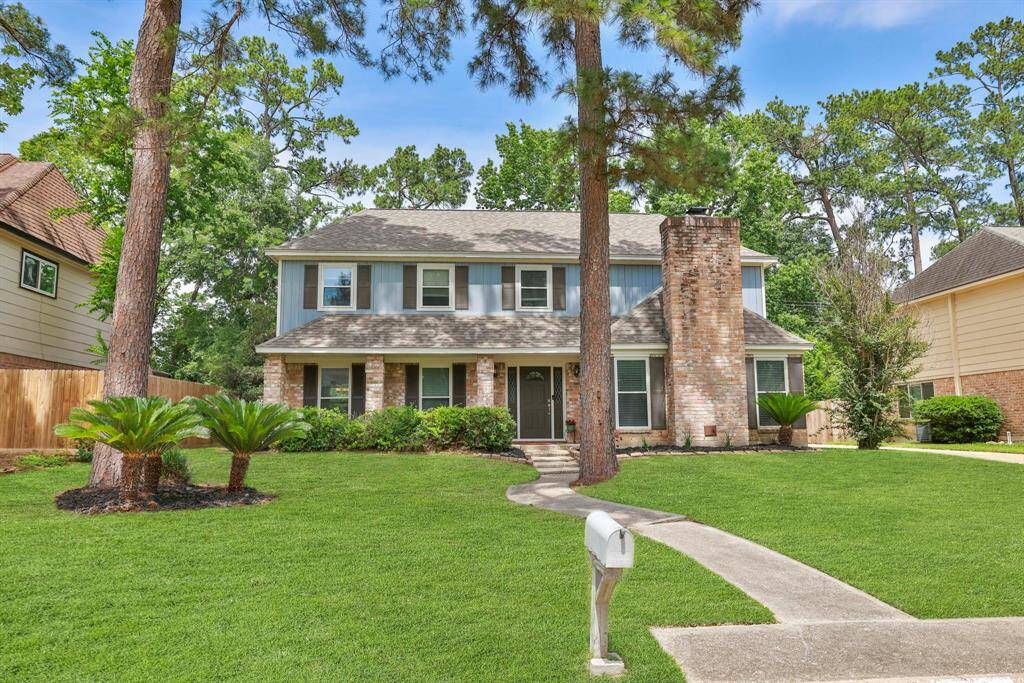 19026 Candleview Dr. - Stately home on beautiful cul-de-sac street. Roof replaced February 2025. Plumbing pipes replaced with PEX.