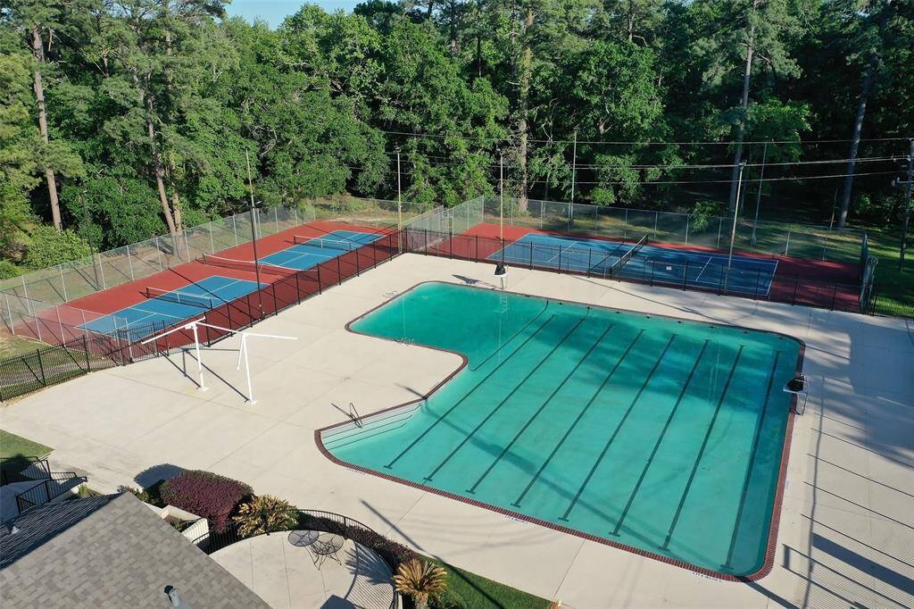 CANDLELIGHT HILLS - Neighborhood pool, tennis courts & pickleball courts.