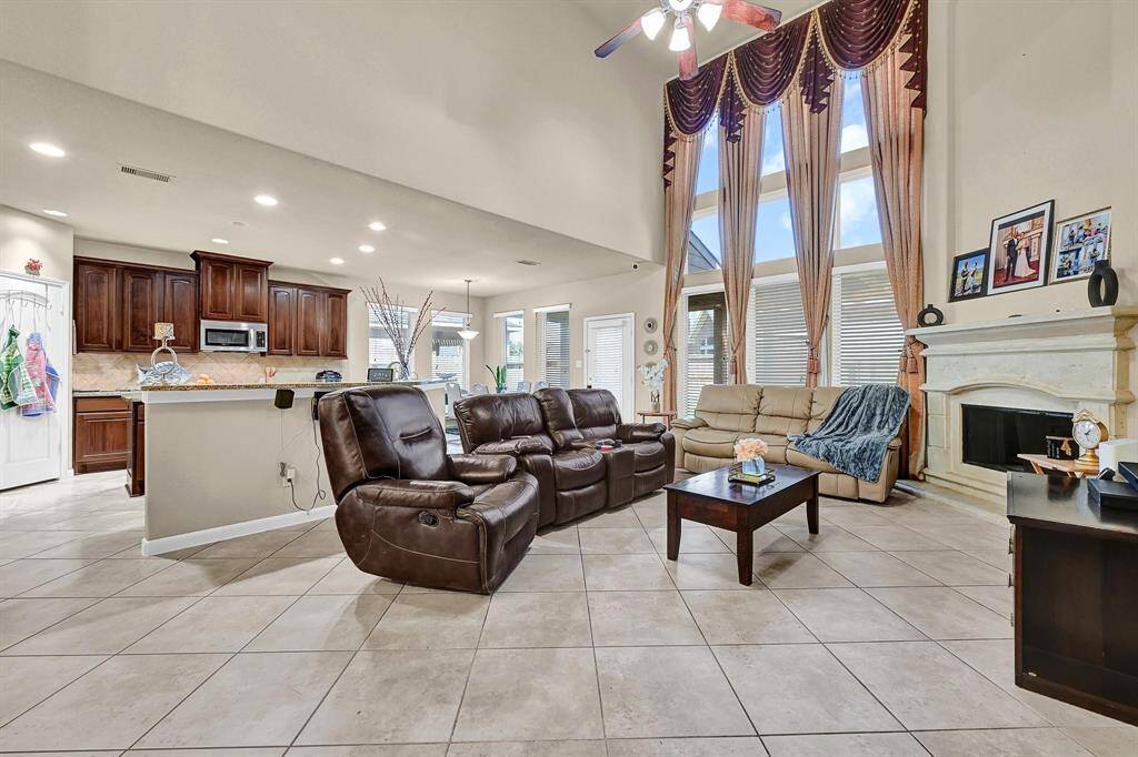2 Story High Ceiling