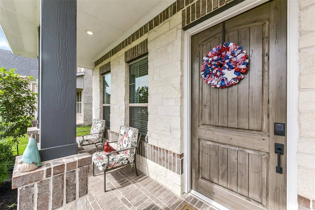 Inviting front porch.