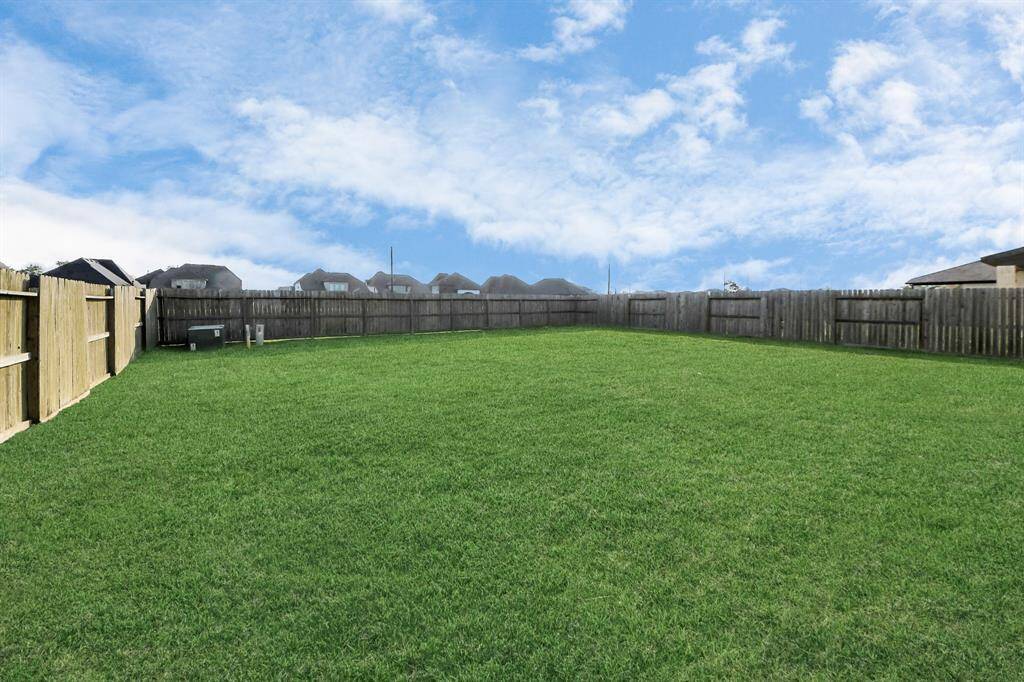 Pool or garden? You can have both!