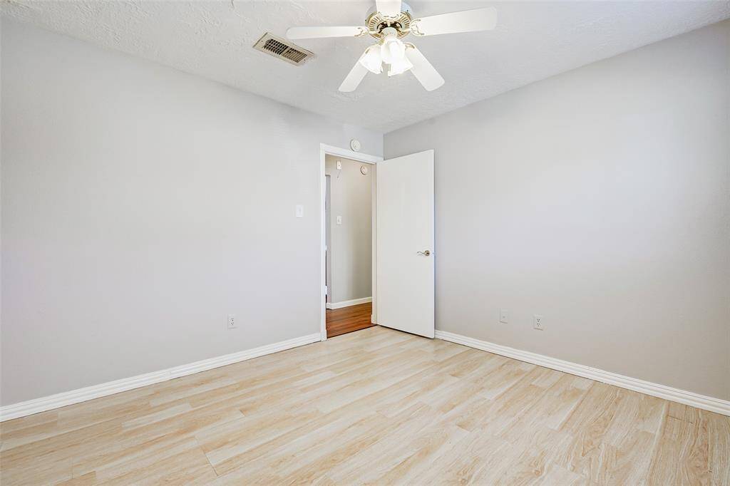 Another view of the second bedroom located next to the yellow room.