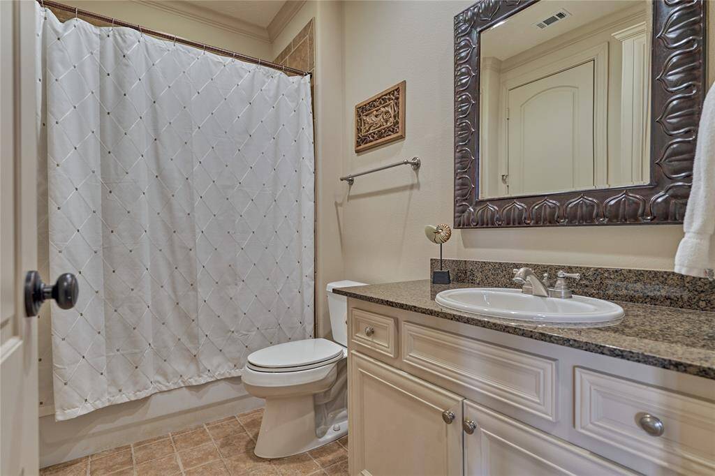 First floor full bath right next to the guest suite.