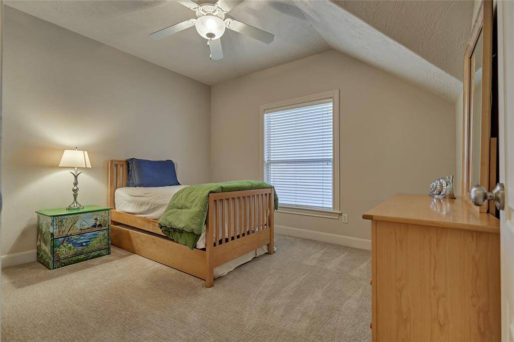 Secondary guest bed #3.
