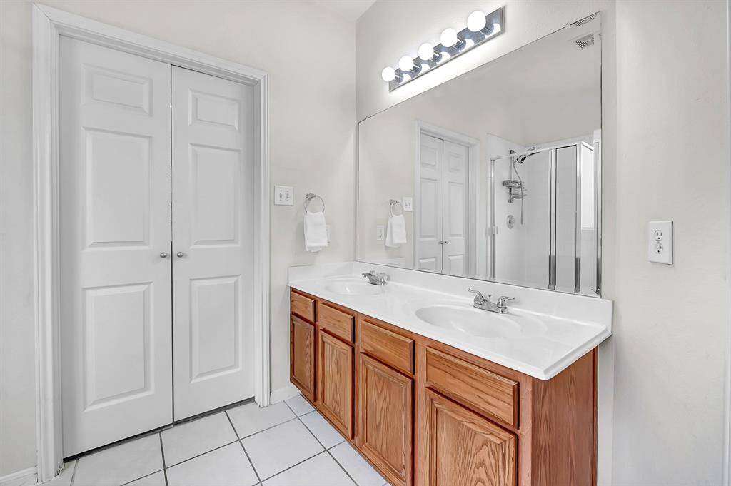 Primary bath vanity.