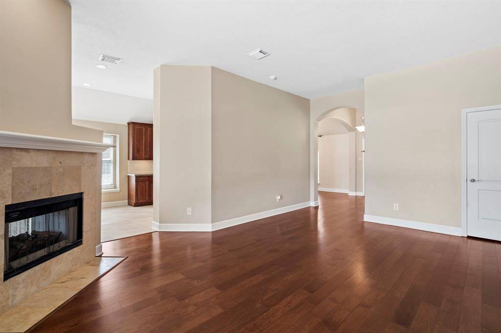 Another view of the front living area.