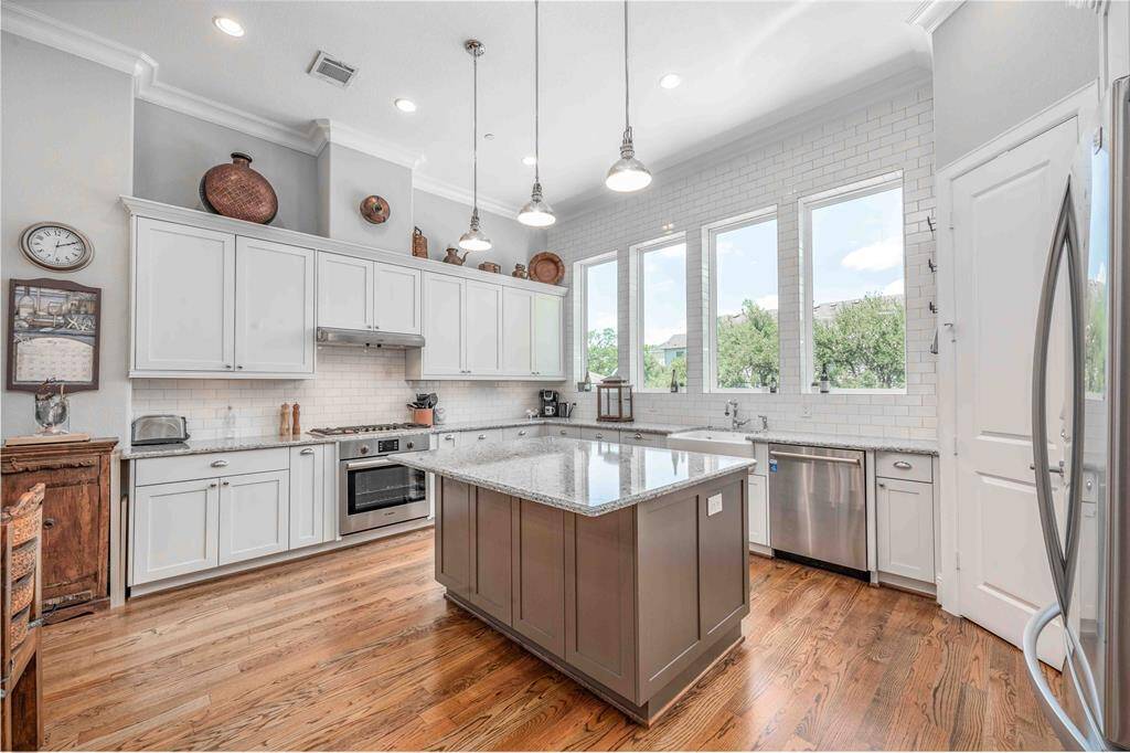 Beautiful Tile Details frames out picturesque views!