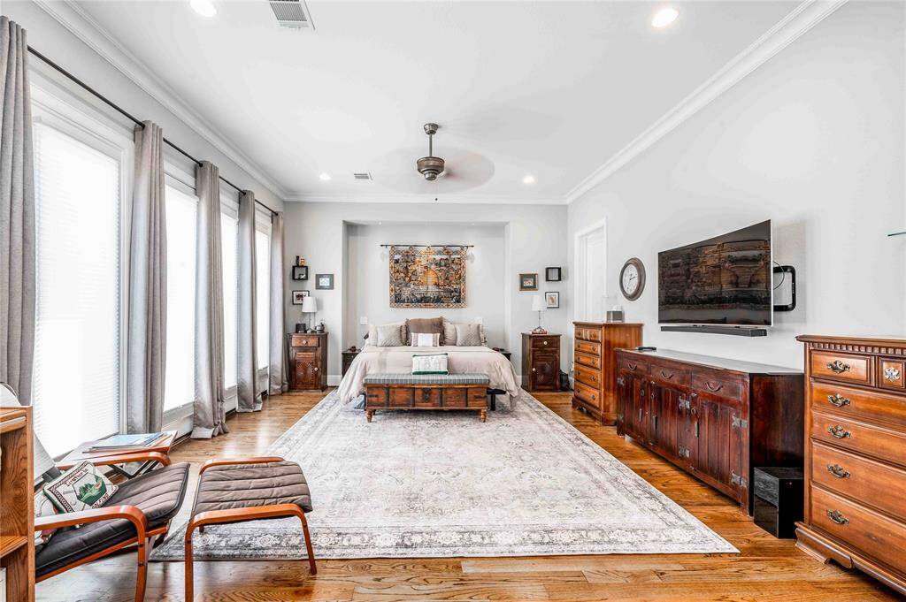 Over 940 SF Primary Bedroom