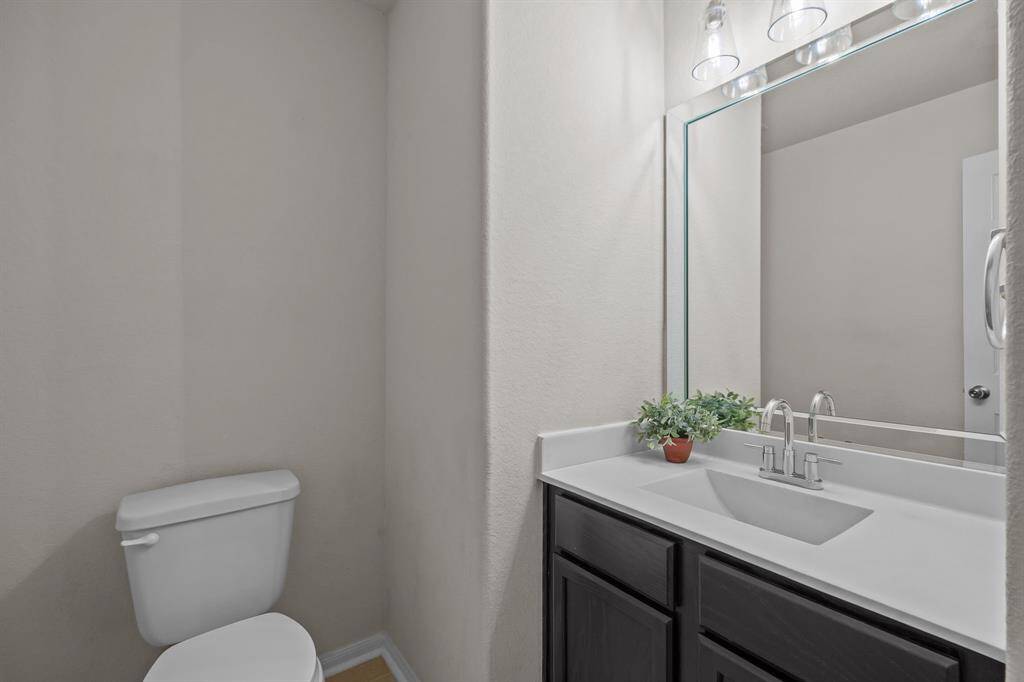 1st level half bath