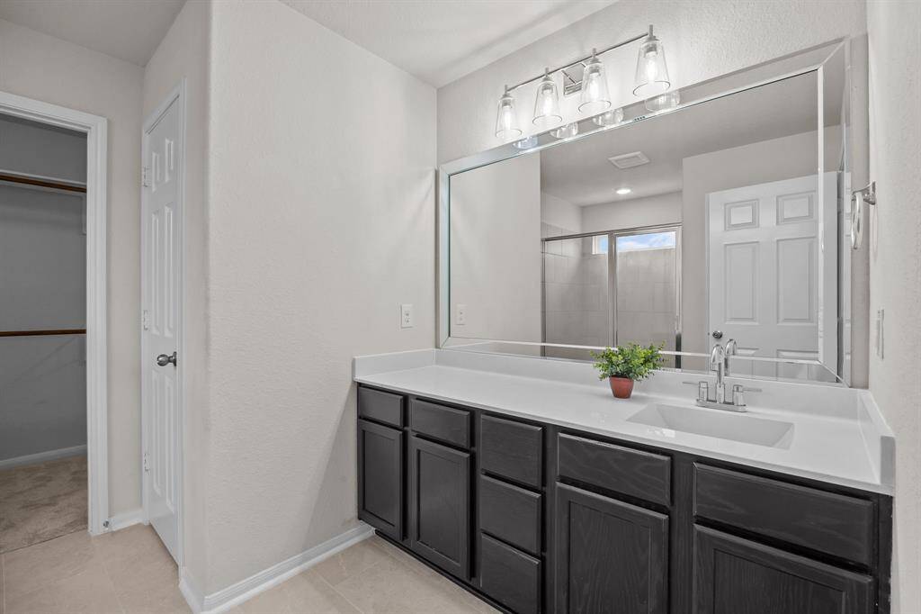 Primary suite