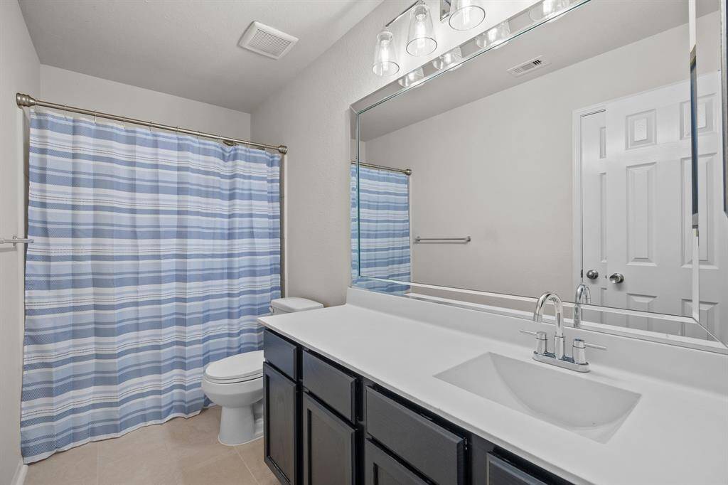 2nd level Guest Bedroom