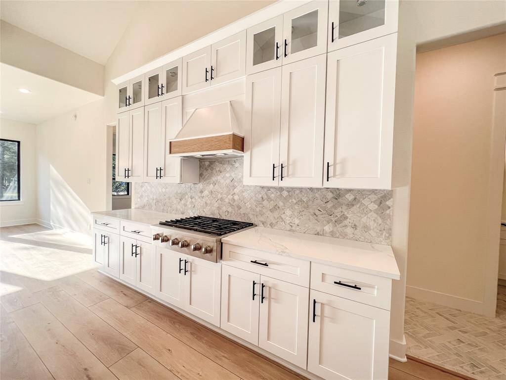 Example of previously Built Hallmark Builder's Home Plan 1A. Many Upgraded Features Included in Specifications. Please inquire with Hallmark Builder's Sales Team for included specifications. Personalize Selections Now!