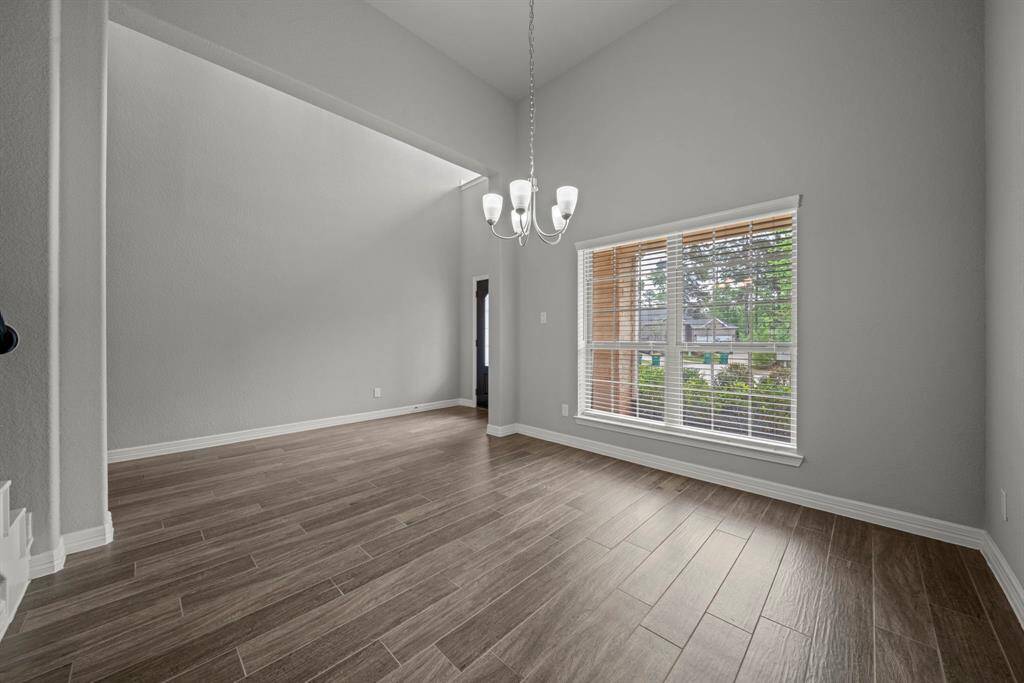 Formal Dining