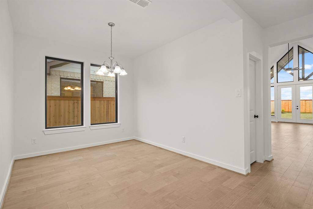 Guests are immediately greeted with a feel of luxury and exquisite taste. The downstairs features impeccable hardwood flooring throughout.