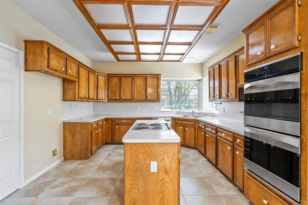 Tons of counter space for cooking and baking!
