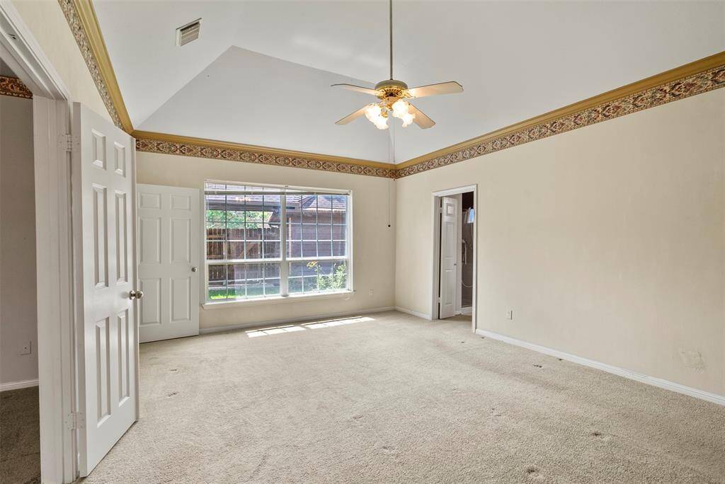 Bring your king size furniture!