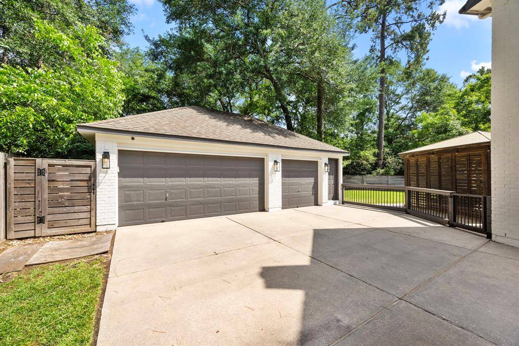 3 car garage for all your toys