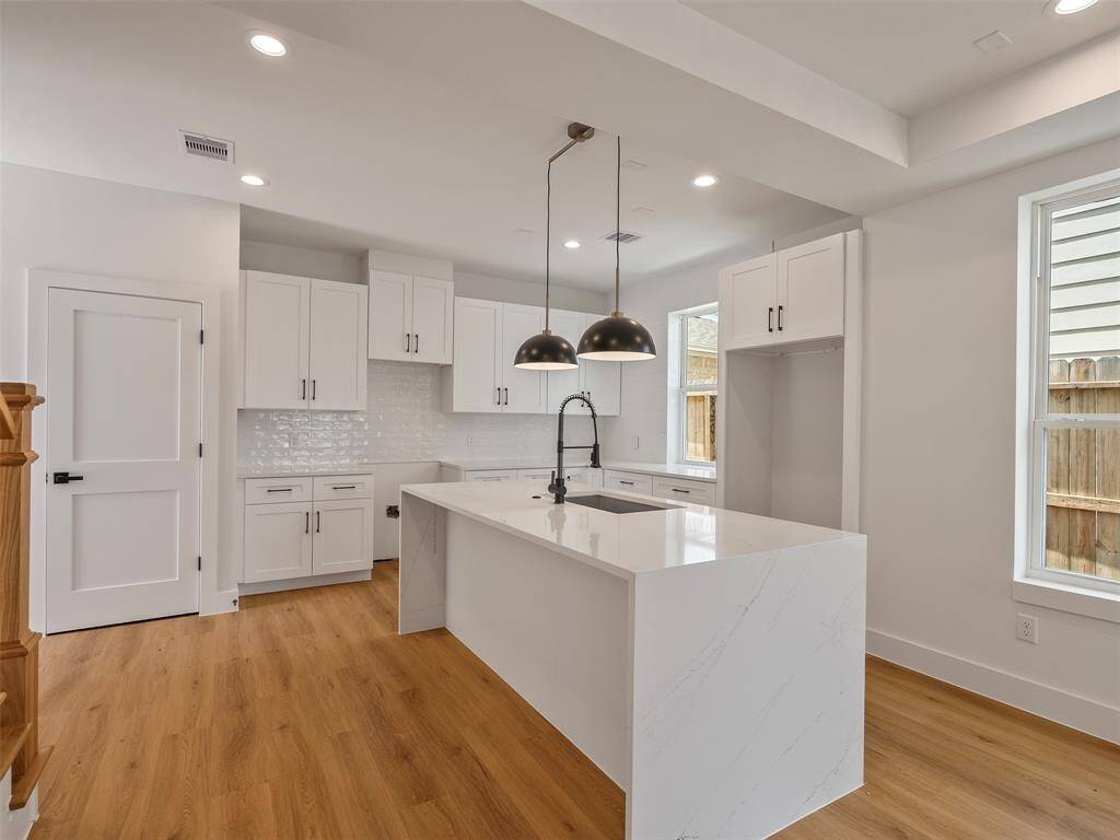 Stunning Kitchen!