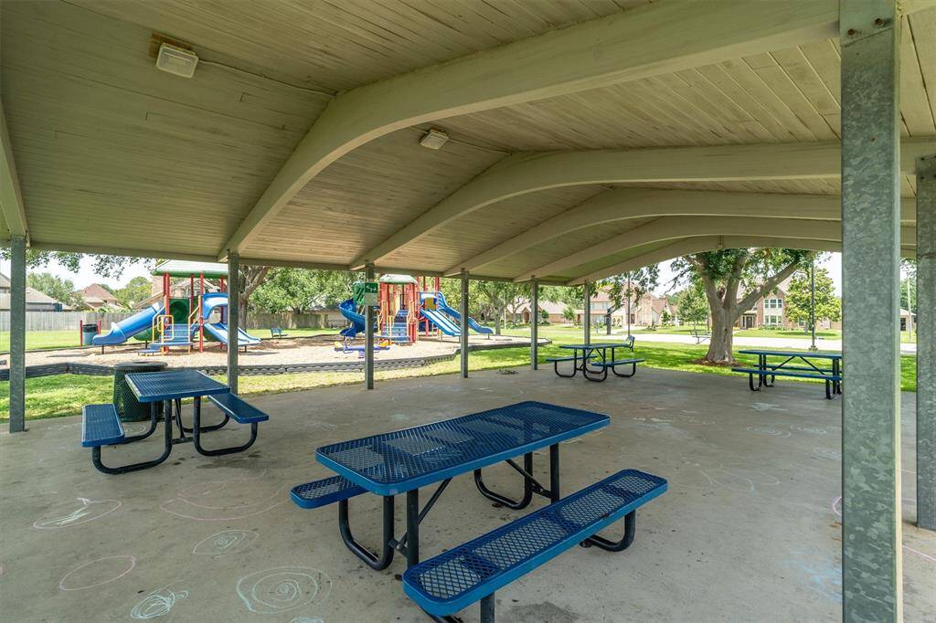 Pavillion offering shade right next to the playground
