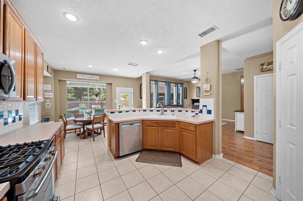 Another view of this Spacious kitchen