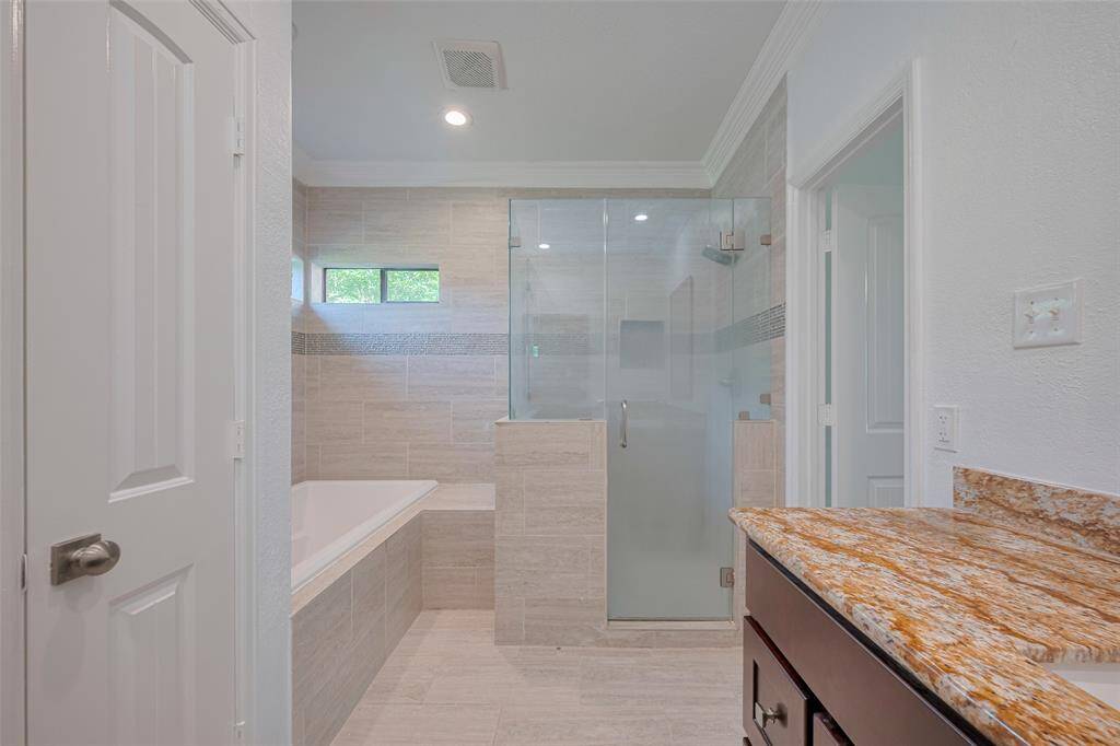 Seamless Glass Shower