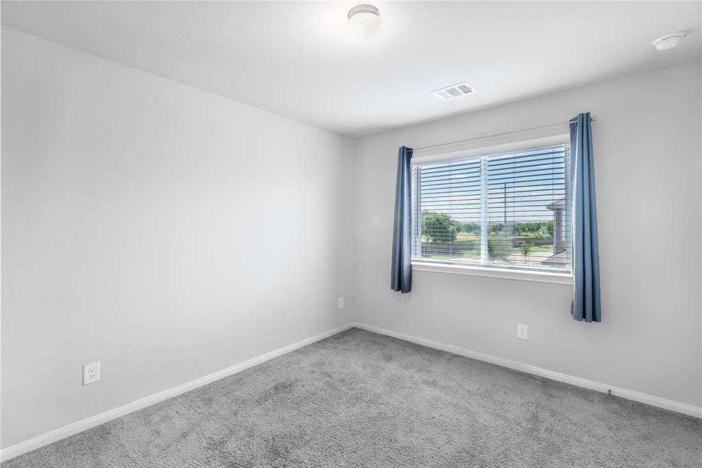 Third Bedroom upstairs. Actual furniture digitally removed!