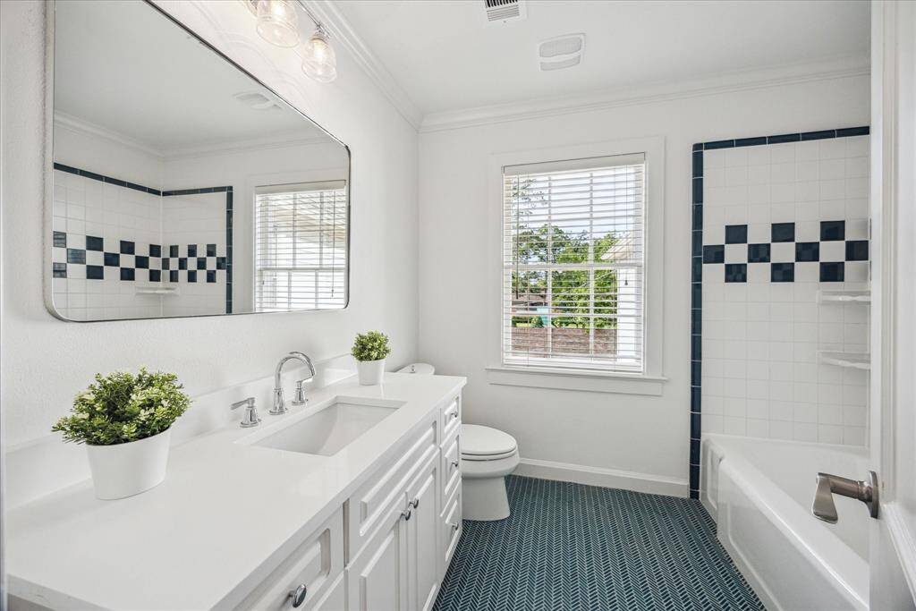 Upstairs half bathroom.