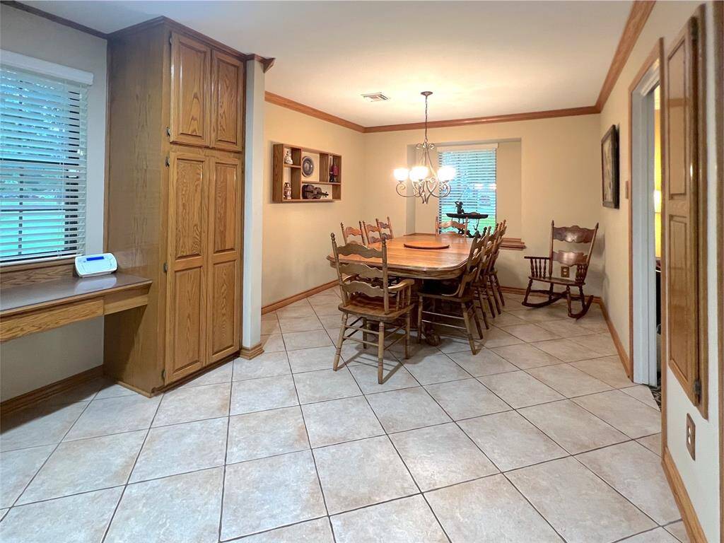 Open Dinning area