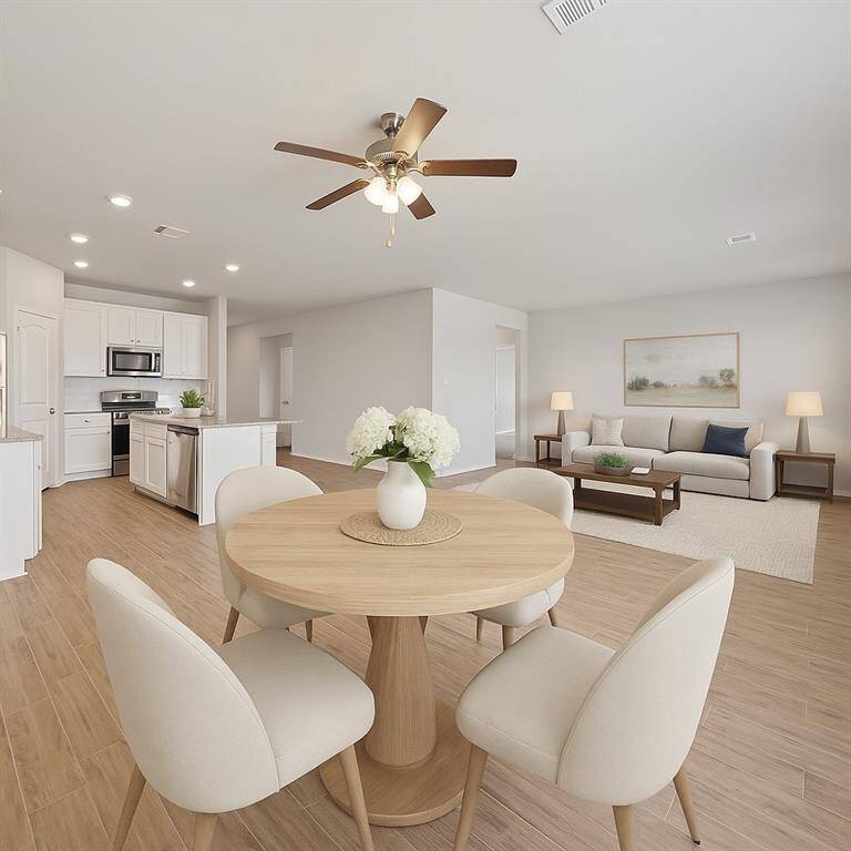 VS* Breakfast nook and living area