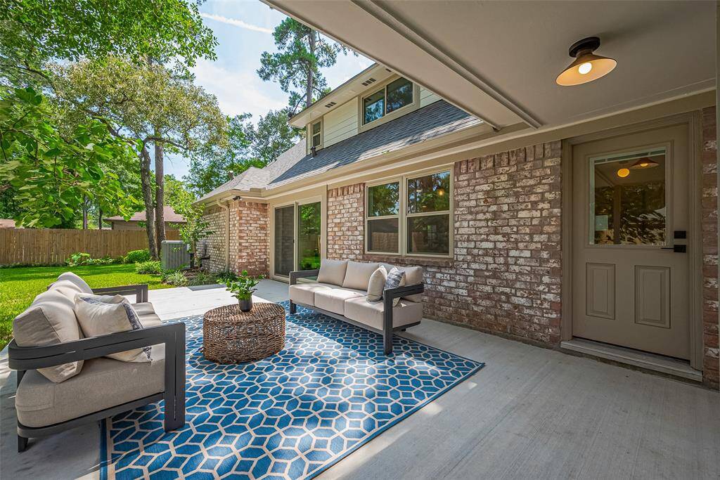 Beautiful area is another living space to enjoy with family and friends.