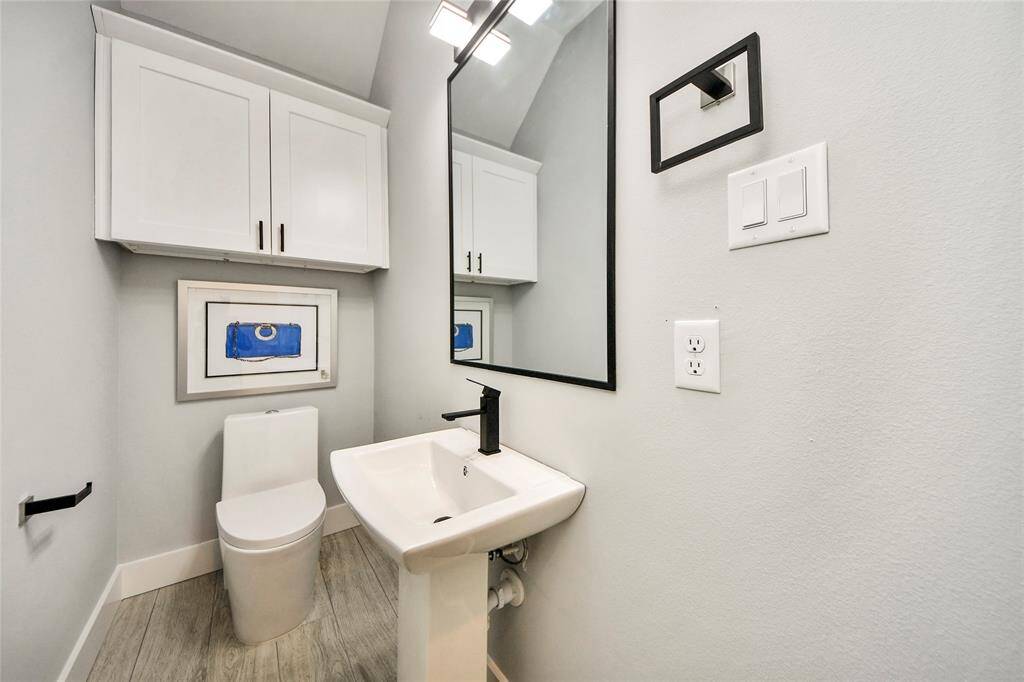 Half bath 1st floor