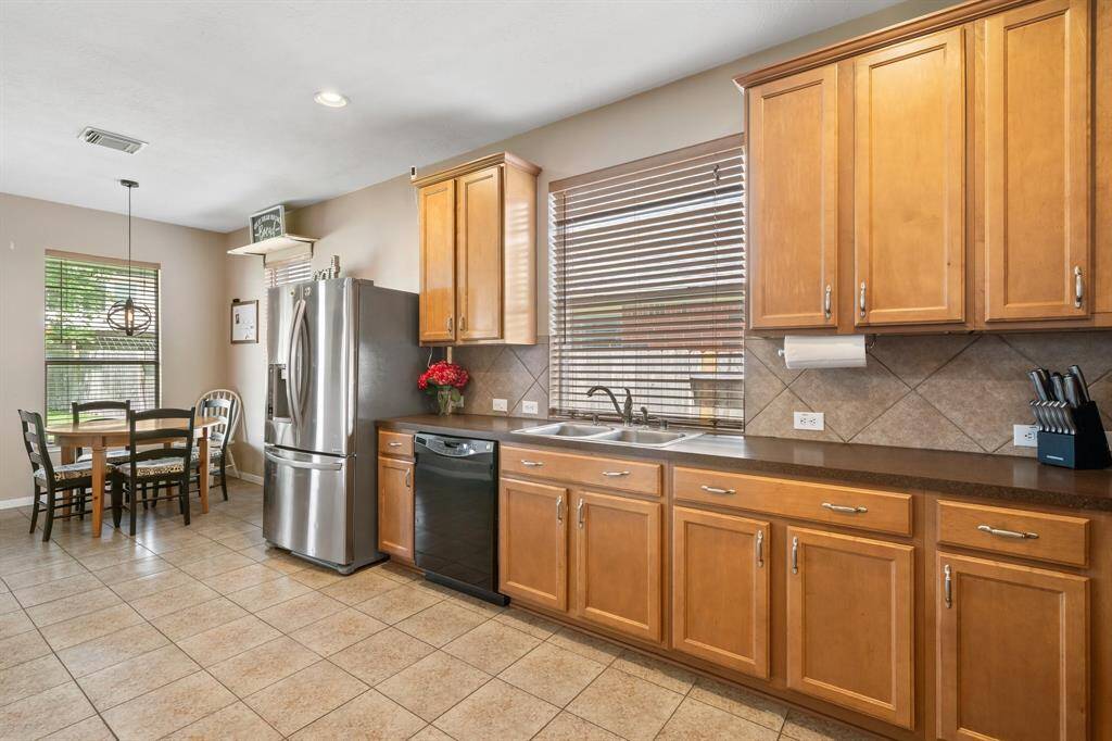 Lots of Counter Space