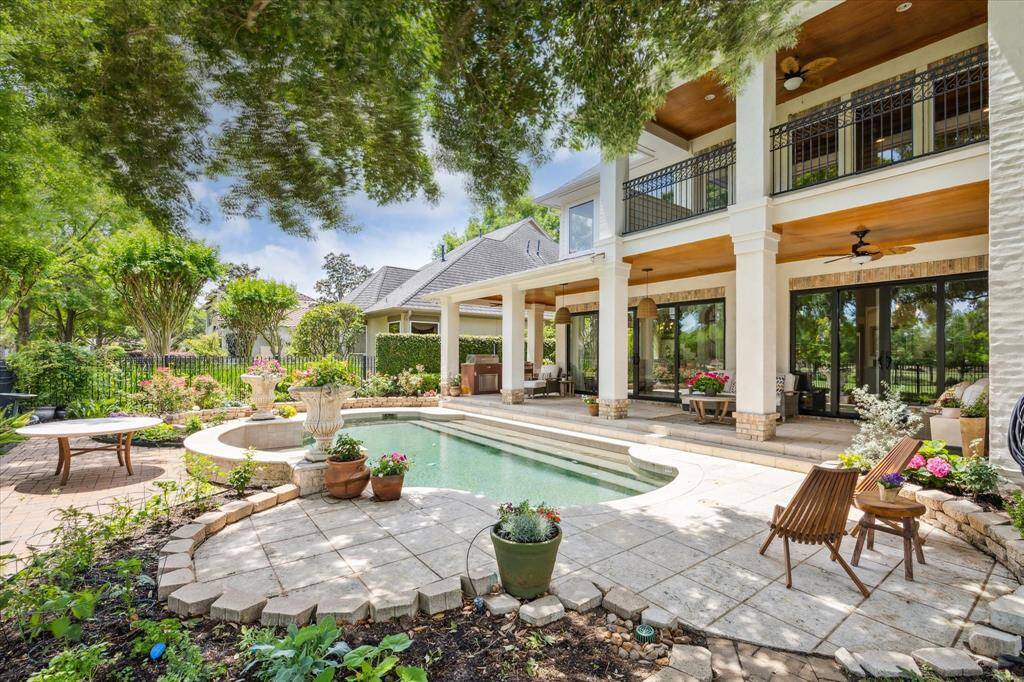 Another view of the backyard