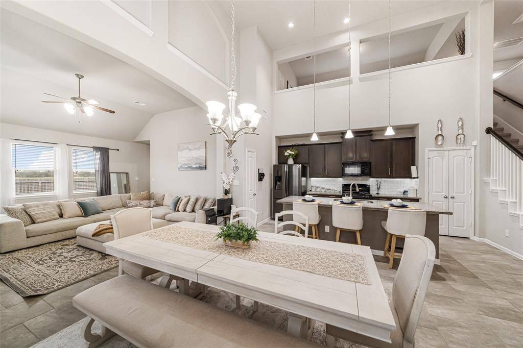 Gorgeous open concept living
