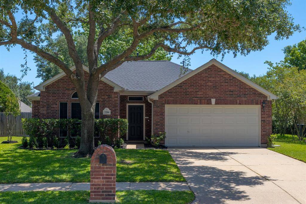 Welcome to 3206 N. Mason – a charming 3-bed, 2-bath home with great curb appeal and a beautifully landscaped yard.