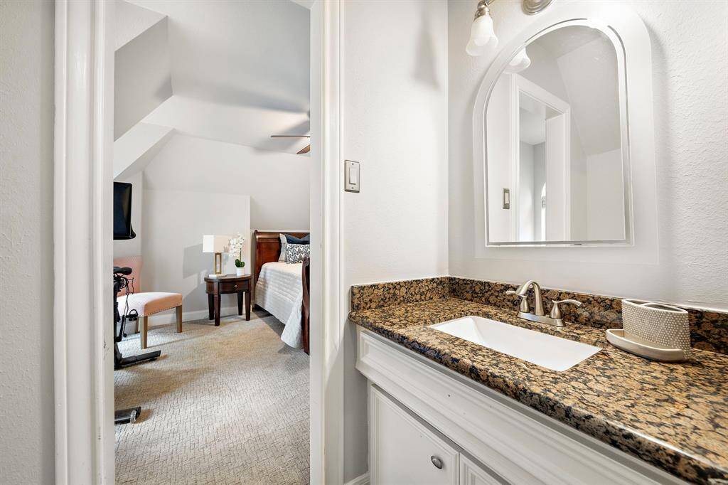 Two secondary bedrooms feature a jack-n-jill bathroom.